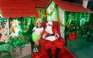 Presença do Papai Noel no Assary