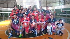 VÔLEI MASCULINO DO ASSARY É CAMPEÃO REGIONAL